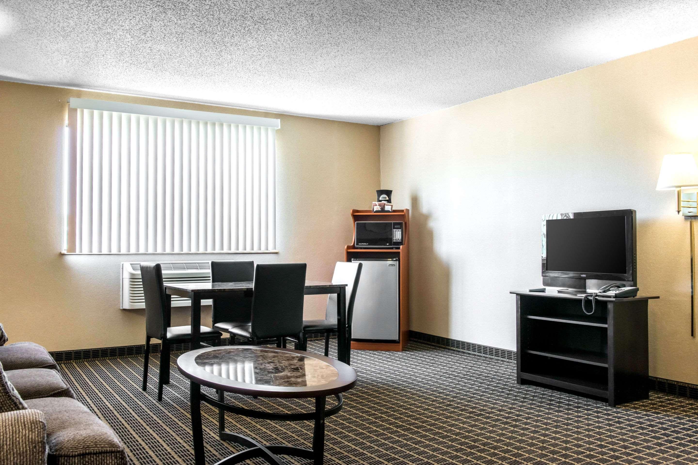 Quality Inn Meadville Eksteriør billede